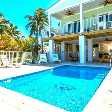 #8Waterfront 4 Bed 3 Bath Pool Home W Free Dock